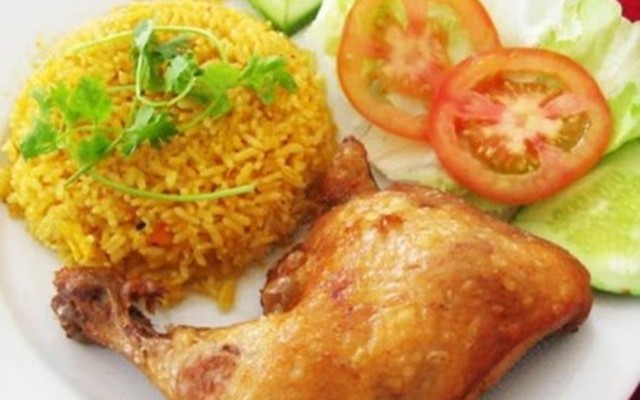 Quán Út Thuý - Cơm Gà Xối Mỡ