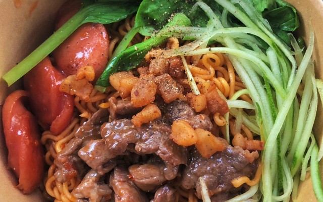 Mì Trộn Sốt Thái - Han Han - Ung Văn Khiêm