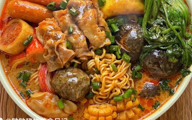 520 MALATANG Quán 520麻辣烫  - CANH TÊ CAY TỨ XUYÊN 麻辣烫 - ĐƯỜNG D1 KDC VIỆT SING