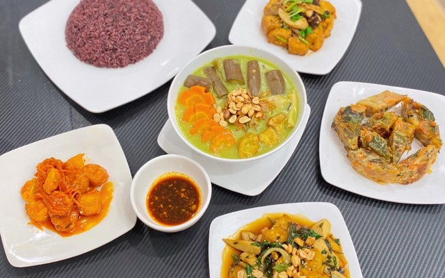 Tiểu Lạc Vegan Kitchen - Món Chay - Phạm Văn Chiêu