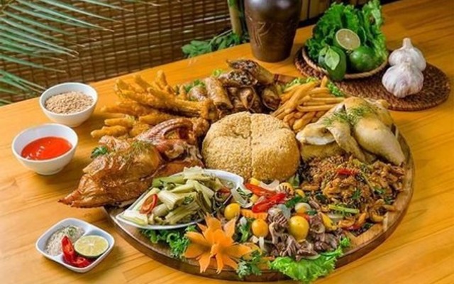 Gà Bó Xôi, Gà Ủ Muối & Gà Khói Mẹt - Xôi Chim Xuân Lộc