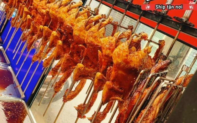 Hoàng Quân 68 - Gà Nướng Cơm Lam Bánh Bao - 35/7 Nguyễn Văn Quỳ