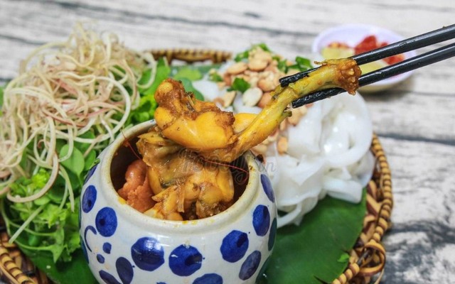 Mì Quảng Phú Chiêm - Bếp Mẹ Xự - 19 Hà Thị Đát
