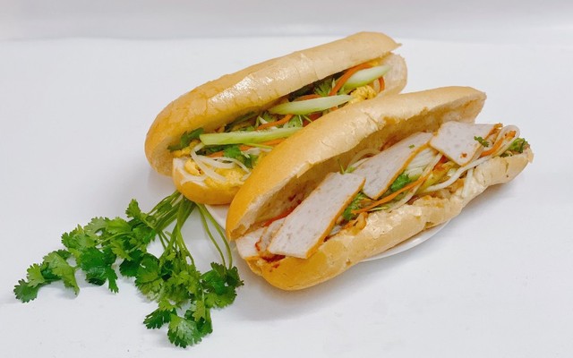 Bánh Mì Truyền Thống - Bánh Mì - Thuỵ Khuê