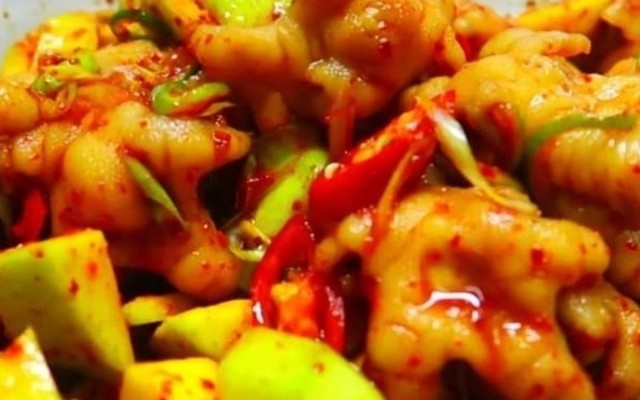 Đức Mạnh - Chân Gà Sốt Thái Sả Tắc, Gà Rán & Bánh Tráng - Khuất Duy Tiến