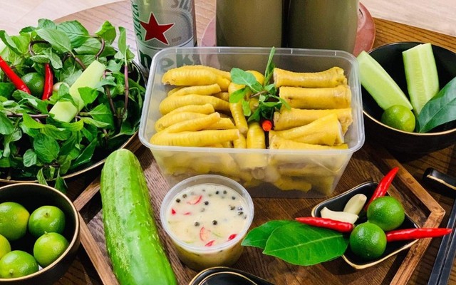 Bếp Tôm - Chân Gà Thảo Quả & Chân Gà Xả Tắc Rút Xương - Hoàng Ngân