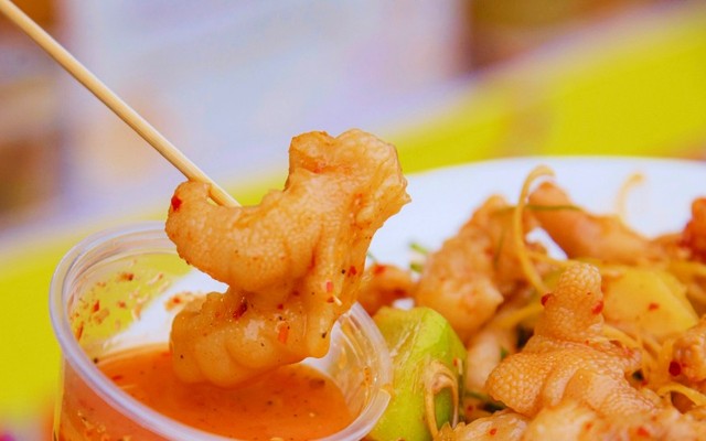 Thanh Thao Food - Chân Gà Sốt Thái & Gà Ủ Muối 