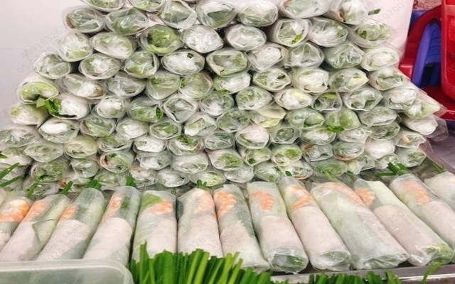 Mì Trộn Martabak & Gỏi Cuốn Nhà Thờ