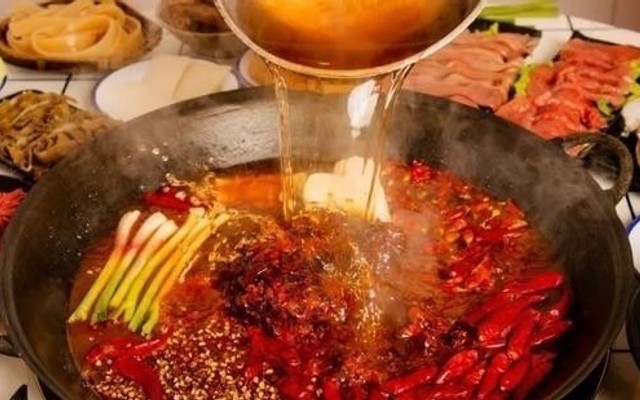 Lẩu Bò Triều Châu Đại Phú Quý - Lẩu Nướng Xiên Que - Đồng Khởi