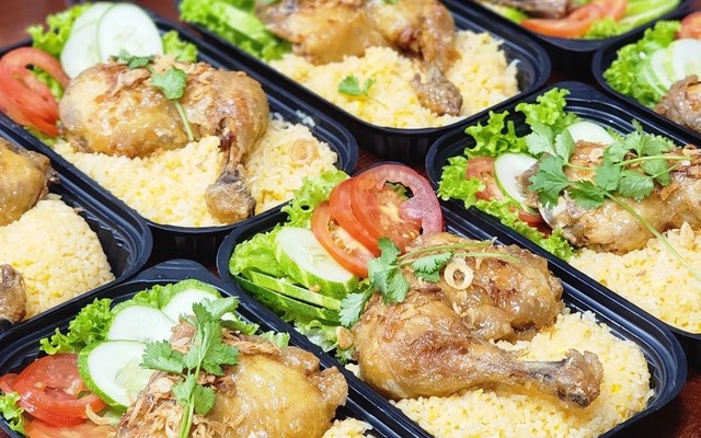 Wah Kafe - Cơm Gà Mắm Tỏi - 11 Lê Quý Đôn