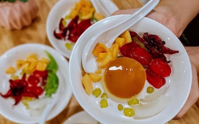 Chè Huyền Trang - Đồ Ăn Vặt - 79 Ỷ Lan