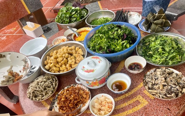 Bún Chay Veras - Hồ Tùng Mậu