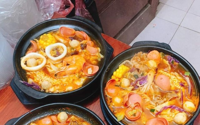 July Foodr - Đồ Ăn Vặt, Trà Sữa & Mỳ Cay - 2 Phan Thị Khương