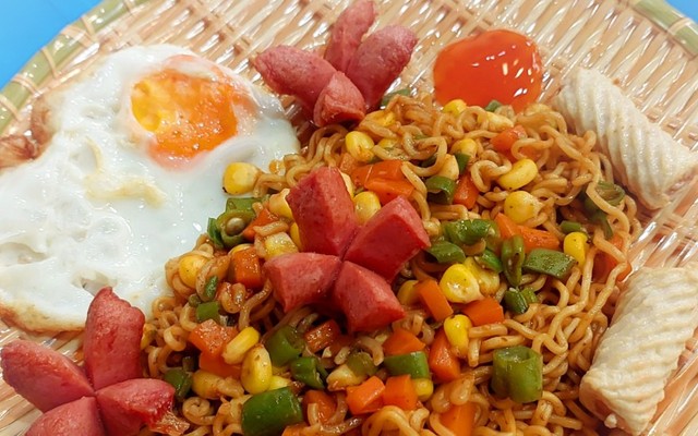 Mì Trộn Indomie & Đồ Ăn Vặt - Số 1 Ngõ 85 Xuân Thủy