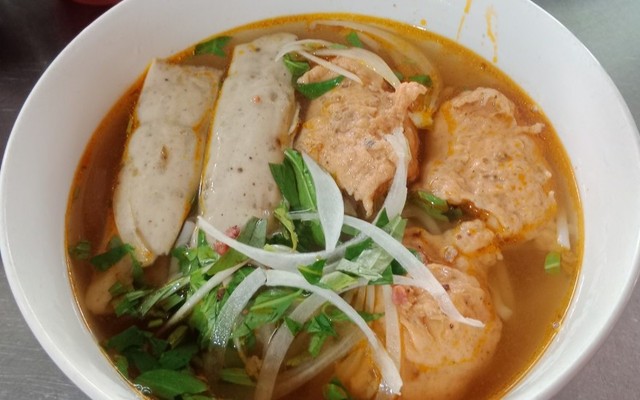 O Hằng - Bún Bò - Lê Vĩnh Hòa