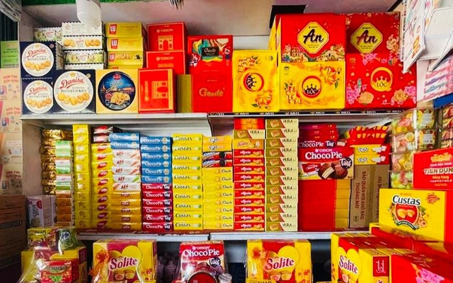 Tiệm Tạp Hoá Phi Long - Sữa, Bánh Kẹo & Ăn Vặt - Sương Nguyệt Anh