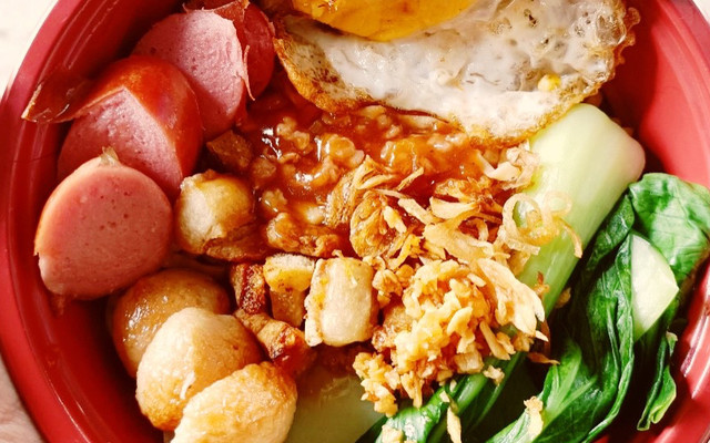 Mói Mói - Mì Trộn - Hẻm Cạnh Sân Bóng Đá Mini Phát Đạt