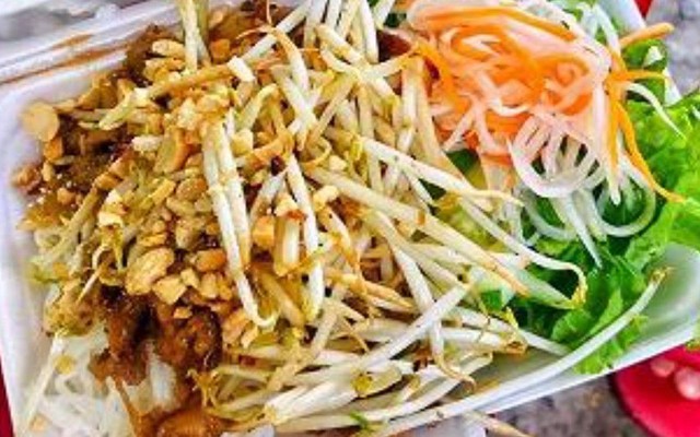 Cô Út Miền Tây - Bún Thịt Xào, Nui & Mì Xào Bò