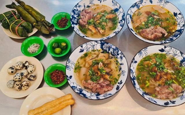 Cô Hà Quán - Bánh Canh, Coffee & Trà Sữa - 24 Phan Khoang