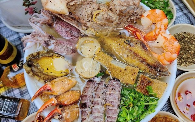 Bánh Canh Cô Ly - Nguyễn Văn Linh
