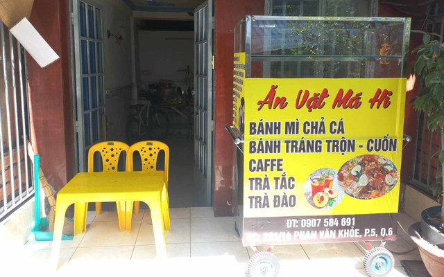 Ăn Vặt Má Hi - Bánh Mì Chả Cá, Bánh Tráng Trộn & Trà Tắc - Lê Quang Sung