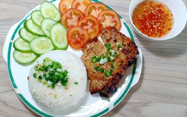 Cơm Tấm & Bún Thịt Nướng Sân Bay - Bạch Đằng