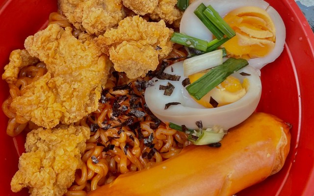 Laotong - Mì Cay Samyang - Duy Tân