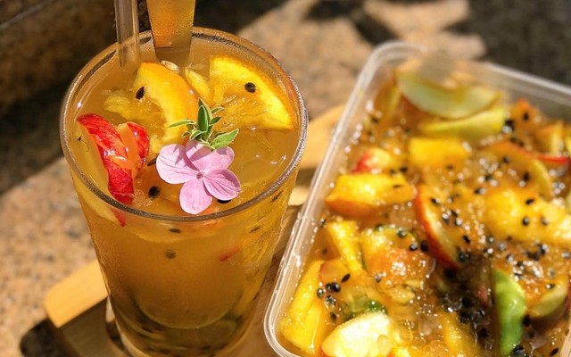 Tiệm Tea, Cafe & Juice 1975
