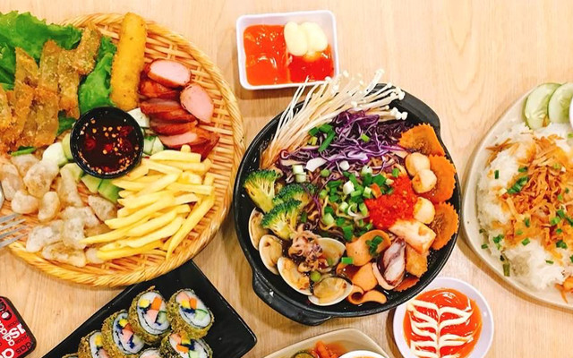 Hàu Nướng, Mì Trộn & Ăn Vặt - 114 Nguyễn Phục