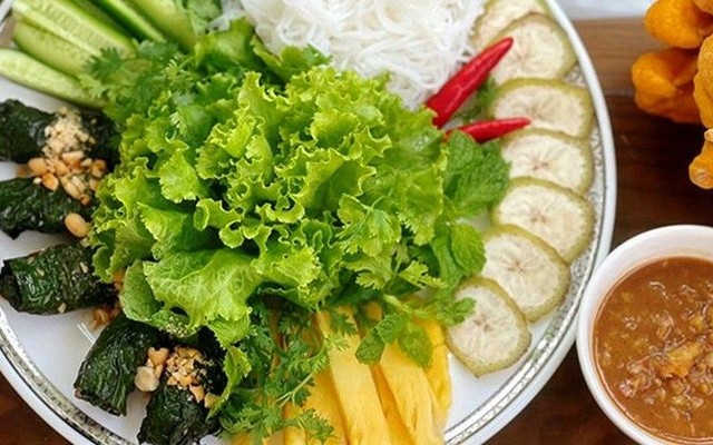 Bún Chả Cá Quy Nhơn & Bò Lá Lốt Kim - 119 Nguyễn Hữu Tiến