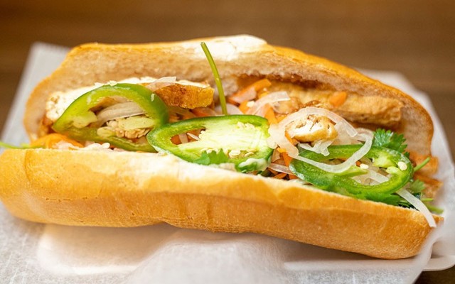 Bánh Mì Chay Tịnh Tâm - Trần Não