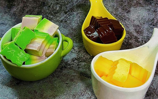 Tiệm Trà Bánh Bao - Bánh Tráng Lòng Đào - Quận 4
