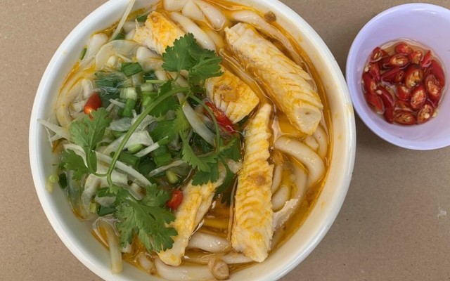 Bánh Canh Cá Lóc & Chả Cá Quê Tôi - Trần Thánh Tông