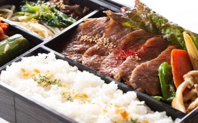 Mê Cơm - Cơm Bò Sốt Tiêu Đen - Nguyễn Trãi