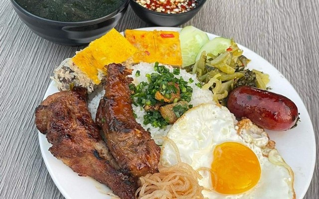 Quán Ăn Tám - Cơm Tấm & Bánh Hỏi , Bún Cá  - Tuyên Quang