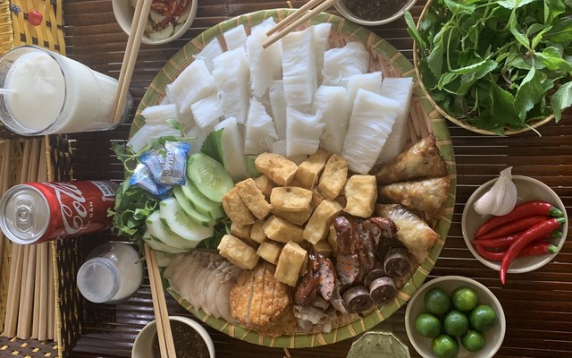 Bún Đậu Quang Trung - Ngã Ba Điểm Hẹn