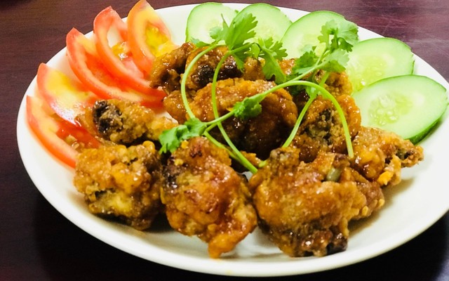 Quán Quỳnh - Bún Đậu Mắm Tôm, Hoành Thánh & Cánh Gà Chiên Mắm