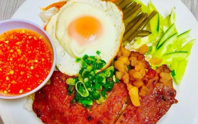 Cơm Tấm Gia Đình - Dương Quảng Hàm