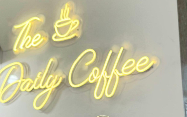 The Daily Coffee - Quán Cafe & Bánh Ngọt - 25 Yên Ninh