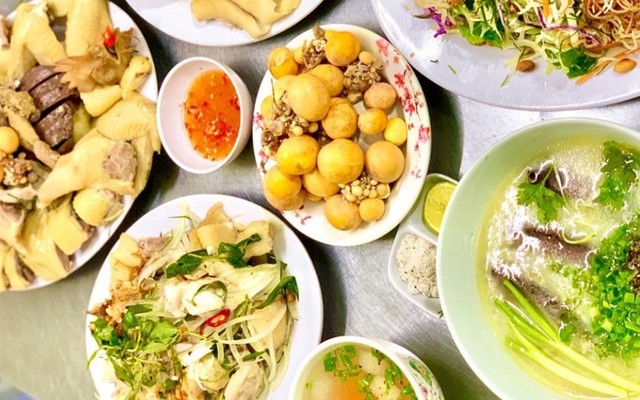 Cơm Gà Tam Kỳ - Tuệ An