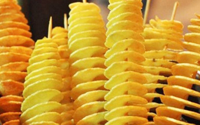 Ăn Vặt Vung & Nhinh - Khoai Tây Lốc Xoáy & Cá Viên Chiên