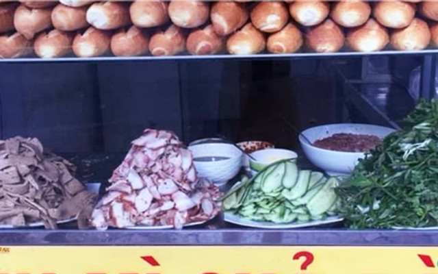 Bánh Mì Chả Bò Đà Nẵng Bình Hiền - Bánh Mì - Hùng Vương