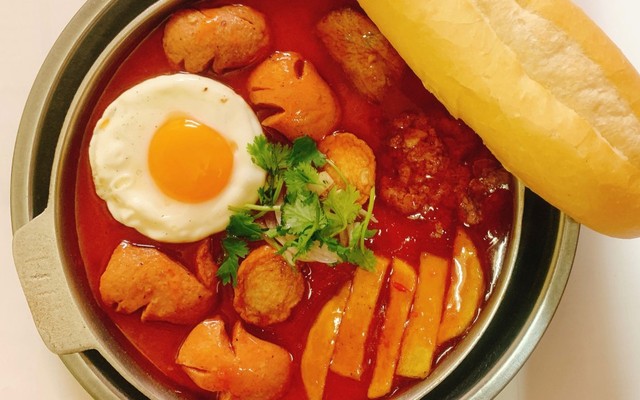 Bami Che - Bánh Mì Chảo & Bít Tết