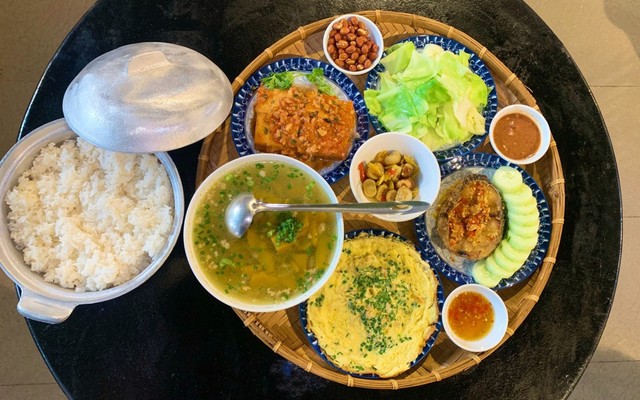 Nhà Hàng Cơm Văn Phòng - 54 Ngô Thì Nhậm