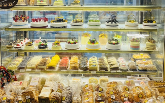 Anh Tú Bakery - The Roti - 18 Hồ Tùng Mậu