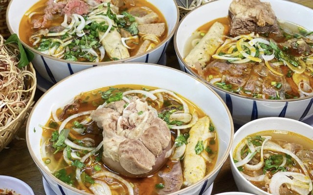 Bún Bò Huế Thiên Di - Ngô Nhân Tịnh