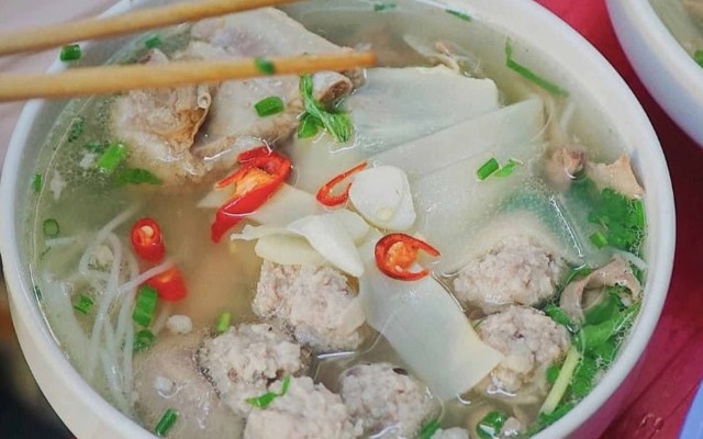 Phở By - Lạc Long Quân