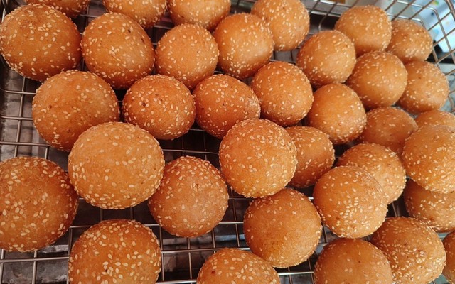 Bánh Cam Trung Chánh - 153/3 Nguyễn Ảnh Thủ