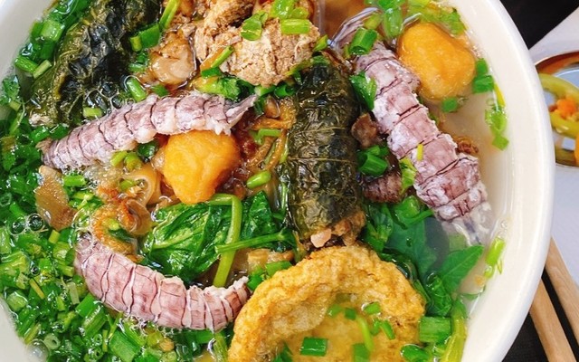 Bánh Đa Cua, Bún Cá Hải Phòng & Bánh Xèo Tôm Nhảy Miền Trung - Huỳnh Tấn Phát
