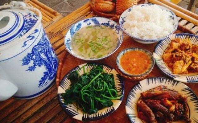 Về Ăn Cơm - 85 Hùng Vương